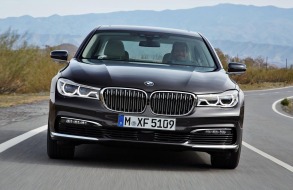 «Семерка» BMW получит мотор от Rolls-Royce