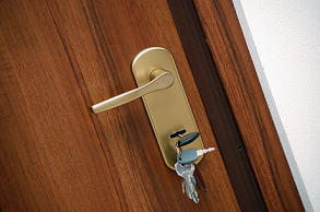 Еще год форы. Почему бесплатная приватизация жилья все никак не завершится