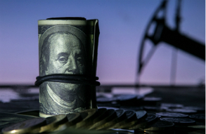 Рубль окреп, но пора ли избавляться от долларов?