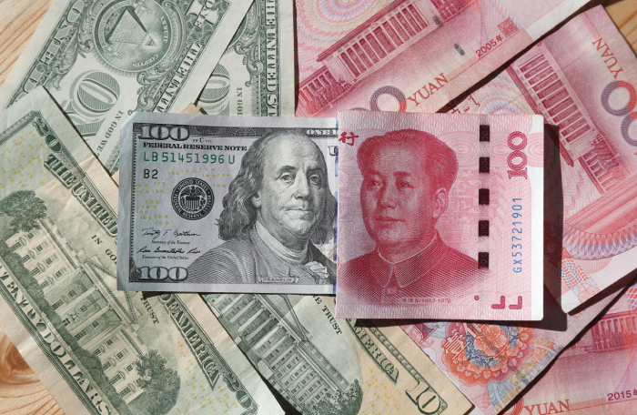 Ближе к деньгам: может ли юань заменить  евро и доллар в России?
