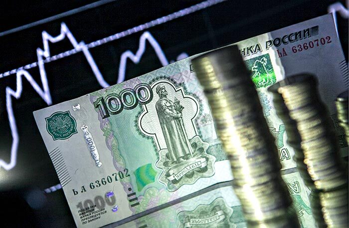 Стало ли уже ослабление рубля трендом и что за этим стоит?