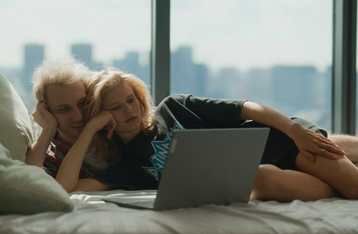 Дерзкий ромком 18+, новый «Дон Кихот» в МХТ имени Чехова, варианты подарков на День книгодарения