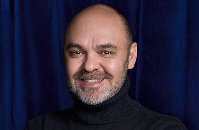 Олег Кулухов, театр-кабаре Crave: мы хотим покорить Париж