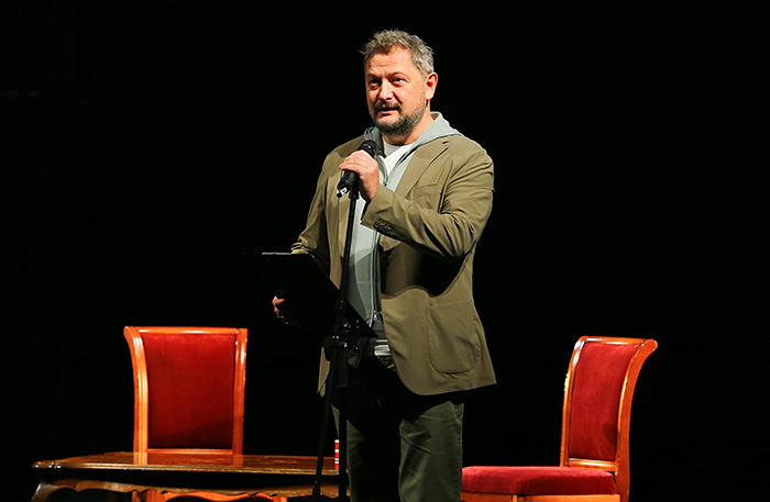 Евгений Писарев: люди, которые тратят по сотне тысяч на билет в театр, не хотят чувствовать себя обманутыми