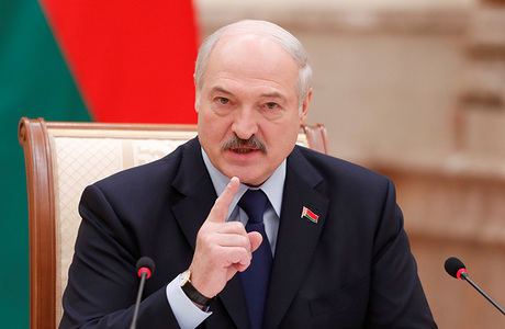 Лукашенко: «Если нас хотят впихнуть в Россию, этого не будет никогда»