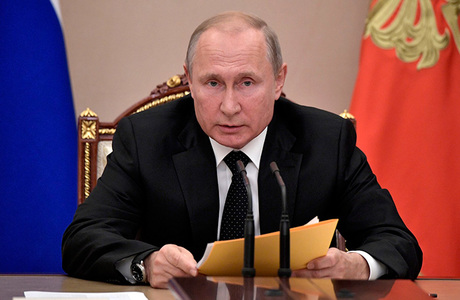 Россия не будет втягиваться в гонку вооружений с США. Но «симметричный ответ» нужен