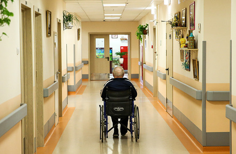 Президент выступил за повышение ответственности при решении вопросов о назначении инвалидности