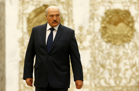Лукашенко: «Синеющими пальцами держаться за кресло не буду»