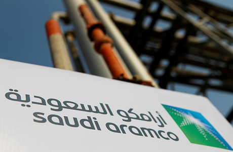 Акции Saudi Aramco после IPO подорожали на 10%