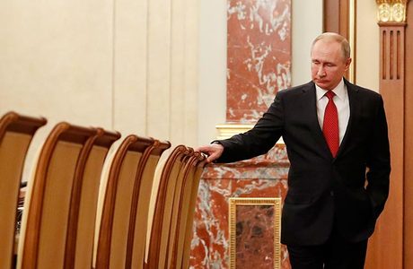 Пройдите в кабинет! Как может измениться состав правительства?