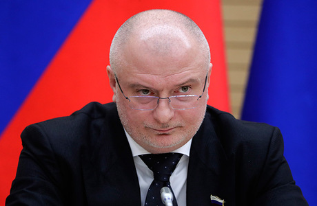 Почему Путин не стал распускать рабочую группу по подготовке поправок к конституции?