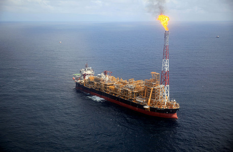 Bloomberg и WSJ: ОПЕК+ в августе может увеличить добычу нефти