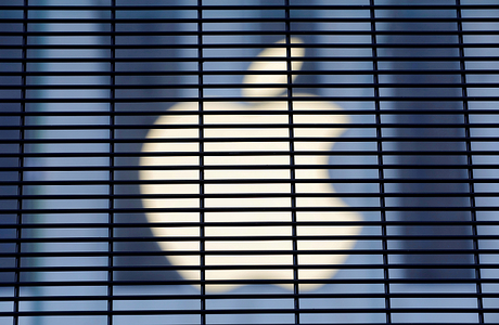 Apple оспорит штраф ФАС. Практически аналогичный процесс идет сейчас и в Калифорнии