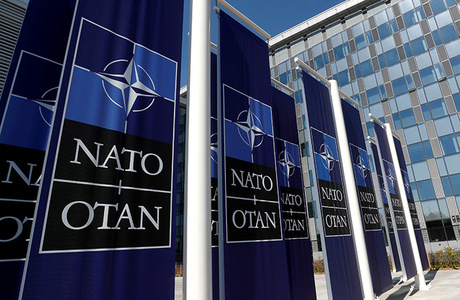 Россия закрывает свое представительство в НАТО