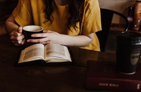 Десять книг, которые помогут сберечь финансы в кризис