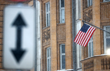Bloomberg: США могут заблокировать выплаты по госдолгу России