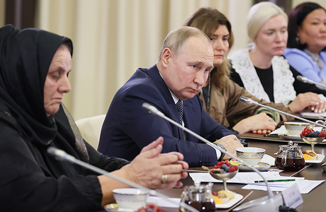 Владимир Путин провел встречу с матерями участников операции на Украине