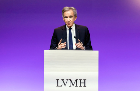 Французская прокуратура проверяет сделки главы LVMH с российским бизнесом