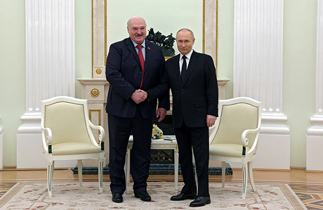 Путин: украинцам стоит самим решать, быть им с Россией и Белоруссией или нет