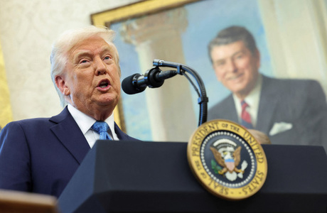 Трамп призвал Россию прекратить атаки на Украину