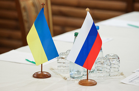 Зеленский заявил, что будет лично ждать Путина в Стамбуле, после поста Трампа