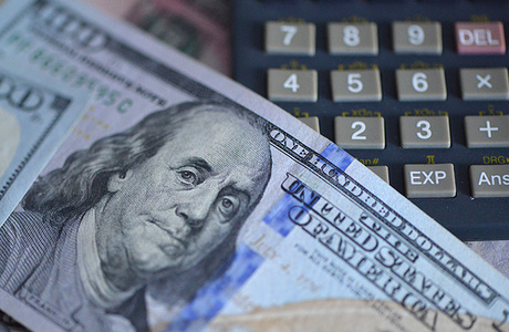 Доллар опускался ниже 79 рублей на рынке Forex