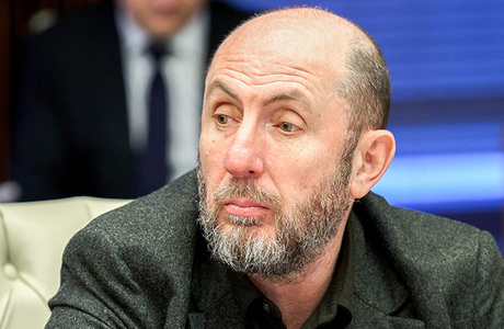 Гендиректору МХАТа Владимиру Кехману предъявили обвинение в растрате