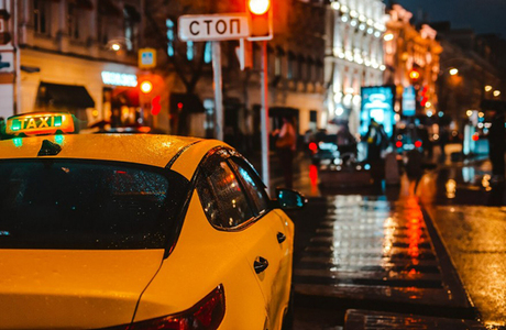 Госдума утвердила закон о самозанятых в такси