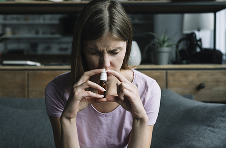 В Волгоградском  медуниверситете создали капли от насморка, не вызывающие привыкания
