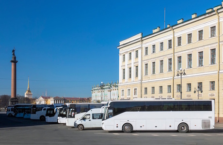 В России все большую популярность набирают недолгие автобусные экскурсии