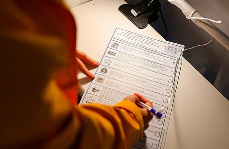 В РФ подводят итоги думских выборов — лидирует «Единая Россия»