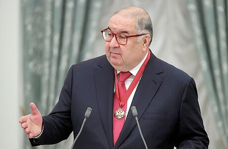 В Европе недовольны Францией из-за ее требований снять санкции с Алишера Усманова