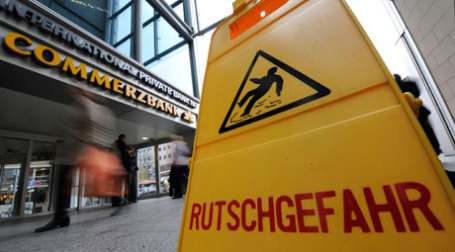 Commerzbank продан государству. Фото: REUTERS