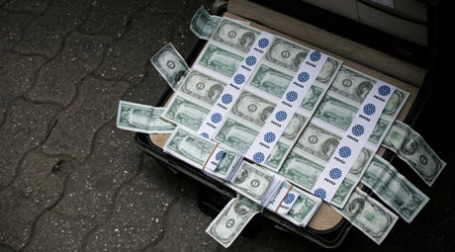 В Литве обнаружились около 20 миллионов бесхозных долларов. Фото: REUTERS