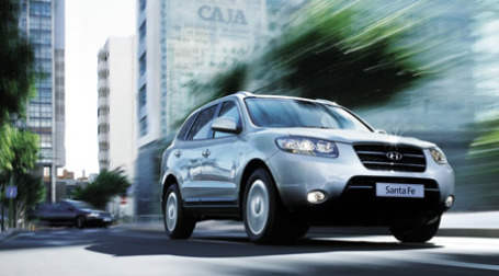 Аавтомобиль Hyundai Santa Fe. Фото: hyundai-motor.com