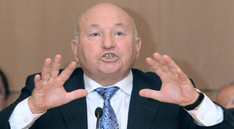 Юрий Лужков отправит пенсионеров и детей спасаться от кризиса в Болгарии. Фото: ИТАР-ТАСС