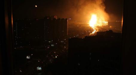 Взрыв газопровода на Озерной улице. Фото: Наталья Гребенюк/BFM.ru
