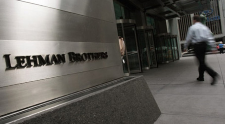 Подан первый иск против американского банка Lehman Brothers. Фото: AFP