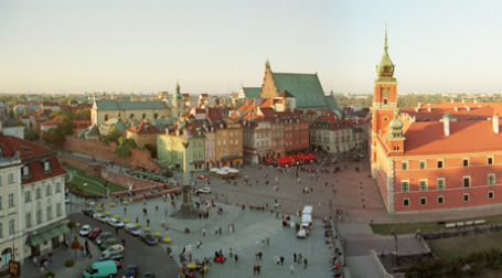 Площадь перед королевским дворцом в Варшаве. Фото: wikipedia.org
