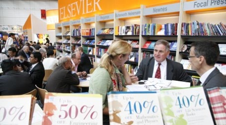 Посетители на Франкфуртской книжной ярмарке. Фото: Frankfurt Book Fair/Peter Hirth