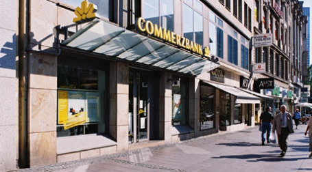 Отделение Commerzbank в Германии. Фото: Gabriele Röhle, Commerzbank AG