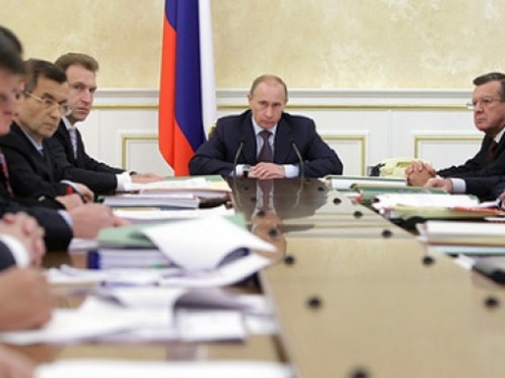 Правительство РФ снизило большую часть целевых макроэкономических показателей. Фото: РИА Новости