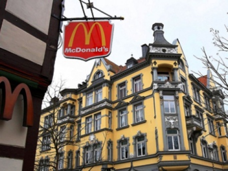 Крупнейшая мировая сеть быстрого питания McDonald's начала зеленеть с Германии. Фото: Duckling!/flickr.com