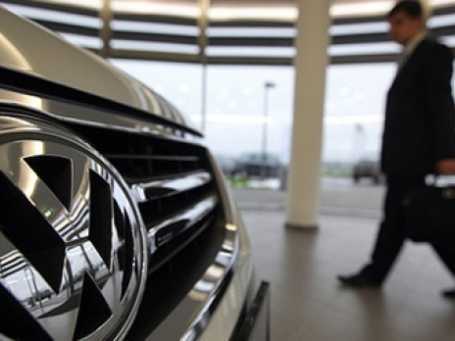 1 января 2010 года произойдет повышение розничных цен на марки концерна Volkswagen. Фото: РИА Новости