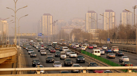 Количество автомобилей в Пекине вот-вот перевалит за 4 млн. Фото: benjamin73fr/flickr.com