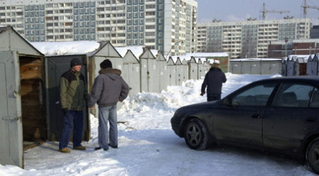 Владельцам автомобилей становится все труднее парковать личный автотранспорт. Фото: ИТАР-ТАСС