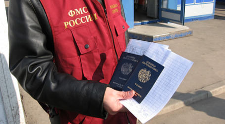 Дмитрий Медведев обеспечивает Россию доступной квалифицированной зарубежной рабочей силой. Фото: fmsmoscow.ru