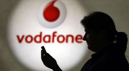 Vodafone представил самый дешевый телефон в мире. Фото: AP