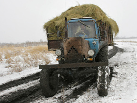 За трактор Т-170 банкроты просят 113,1 тыс. руб., за ДТ-75 уже всего 48,2 тыс. руб. Фото: РИА Новости