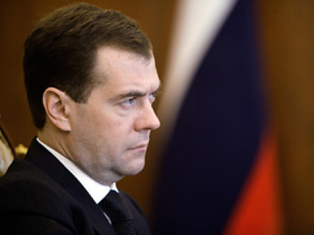 Дмитрий Медведев остался недоволен тем, что президентские поручения слишком часто переносятся. Фото: РИА Новости